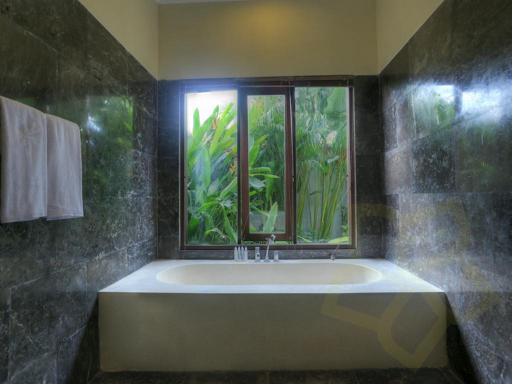 Villa Fanisa Kuta Lombok Chambre photo
